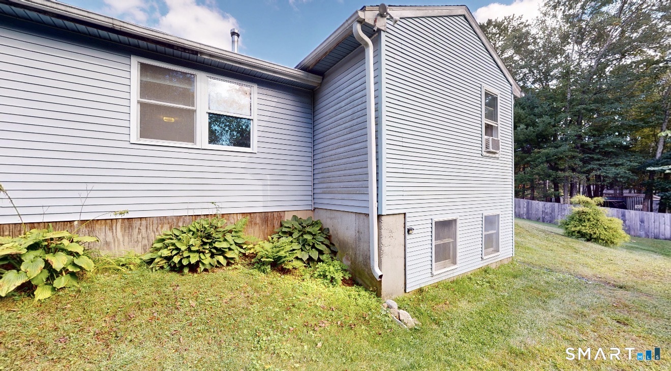 9 Rustic Way Sterling CT 06373