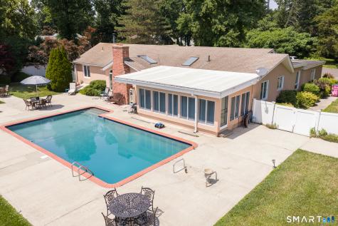 112 Bittersweet Hill Wethersfield CT 06109