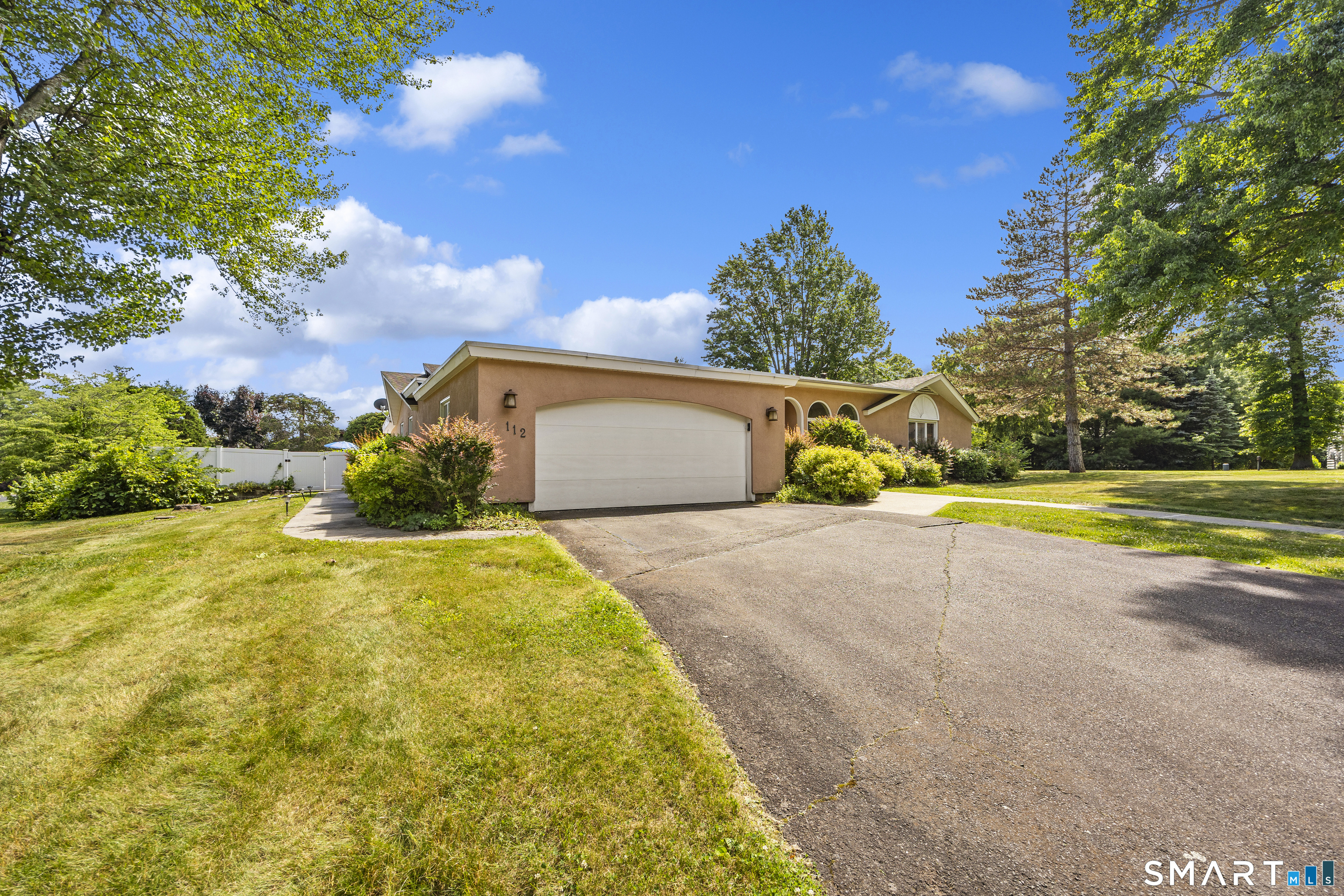 112 Bittersweet Hill Wethersfield CT 06109