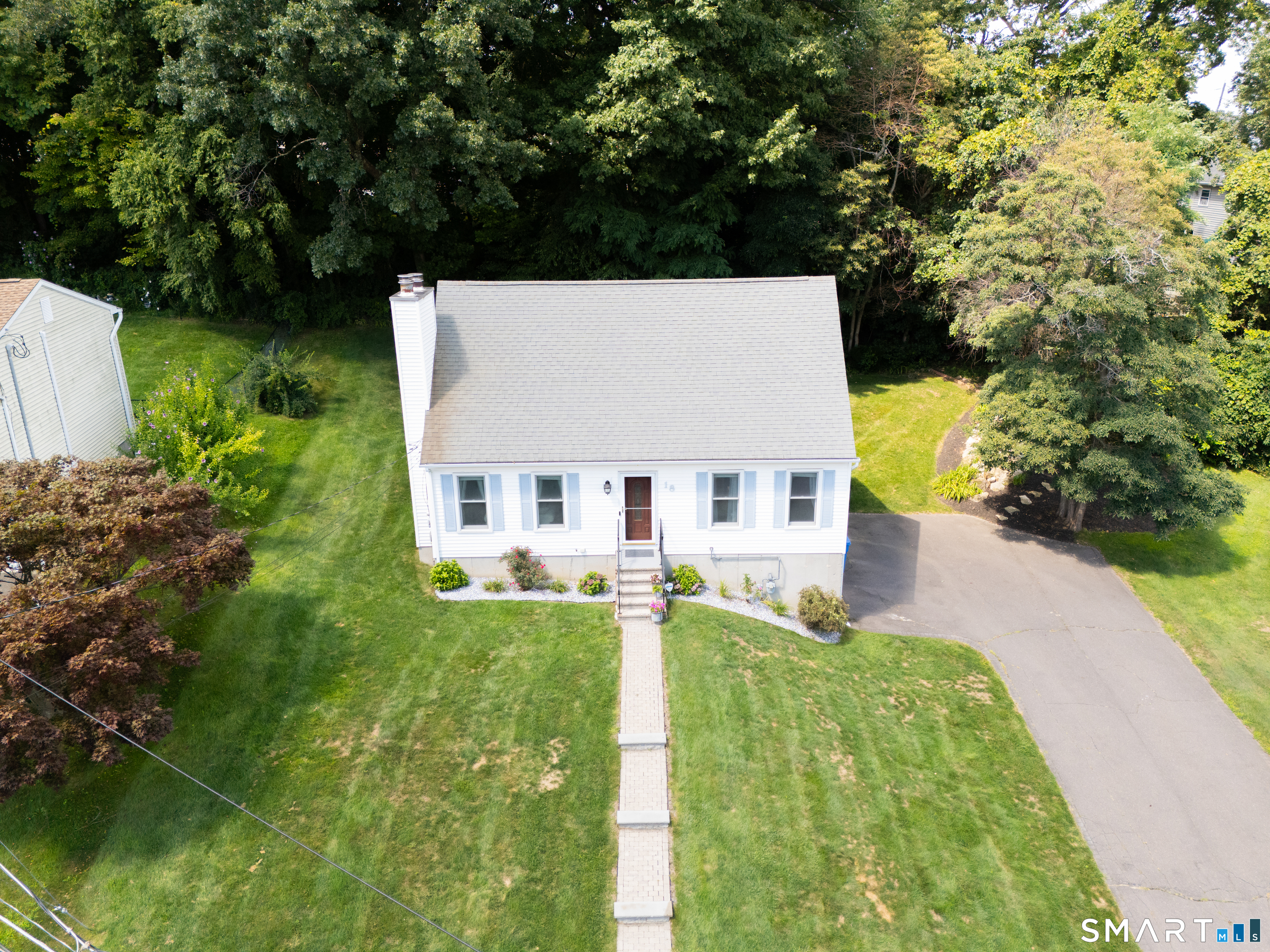 18 Kendall Circle Waterbury CT 06708