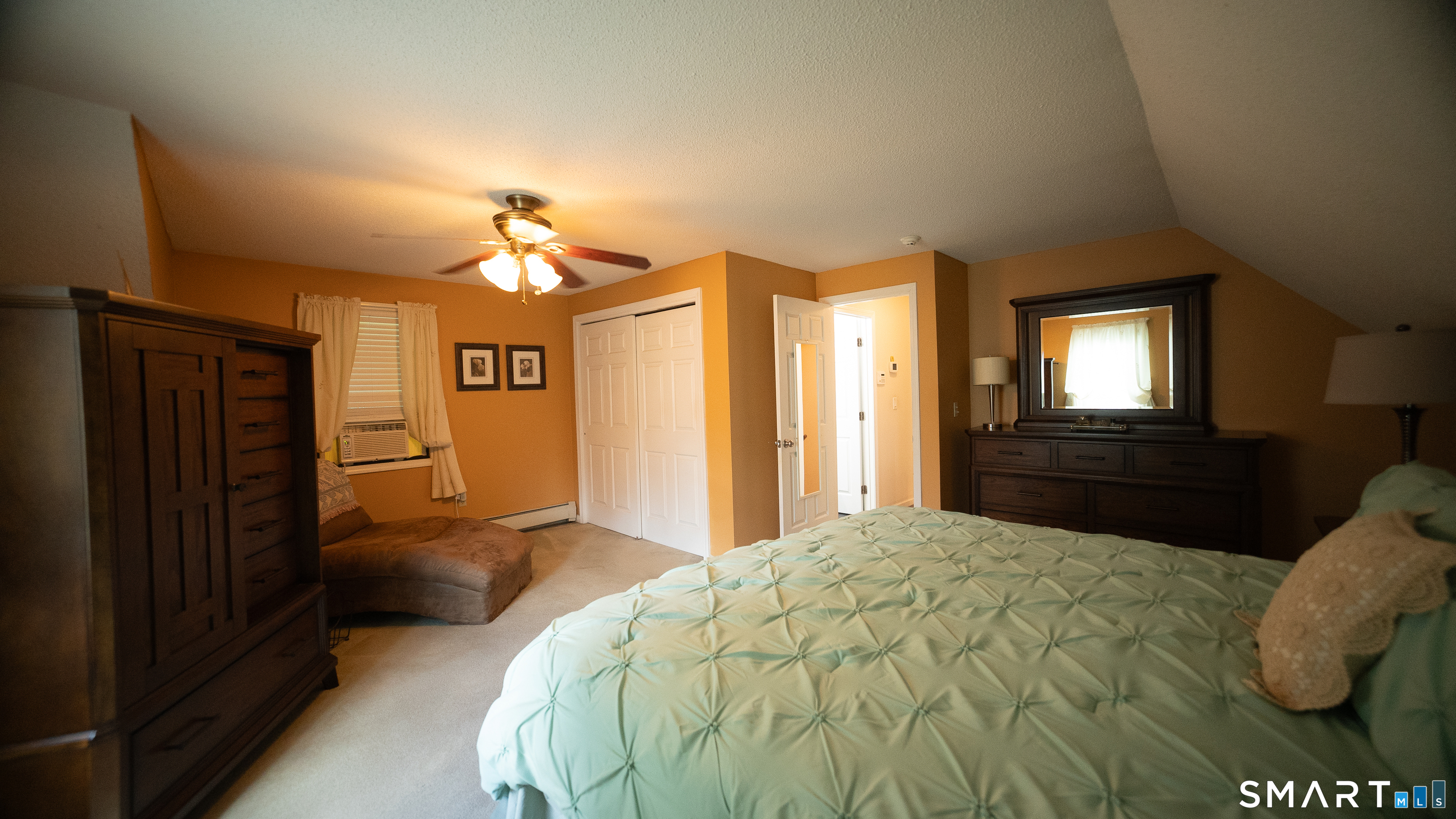 18 Kendall Circle Waterbury CT 06708