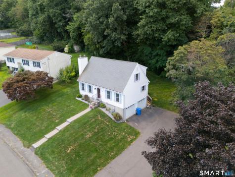 18 Kendall Circle Waterbury CT 06708