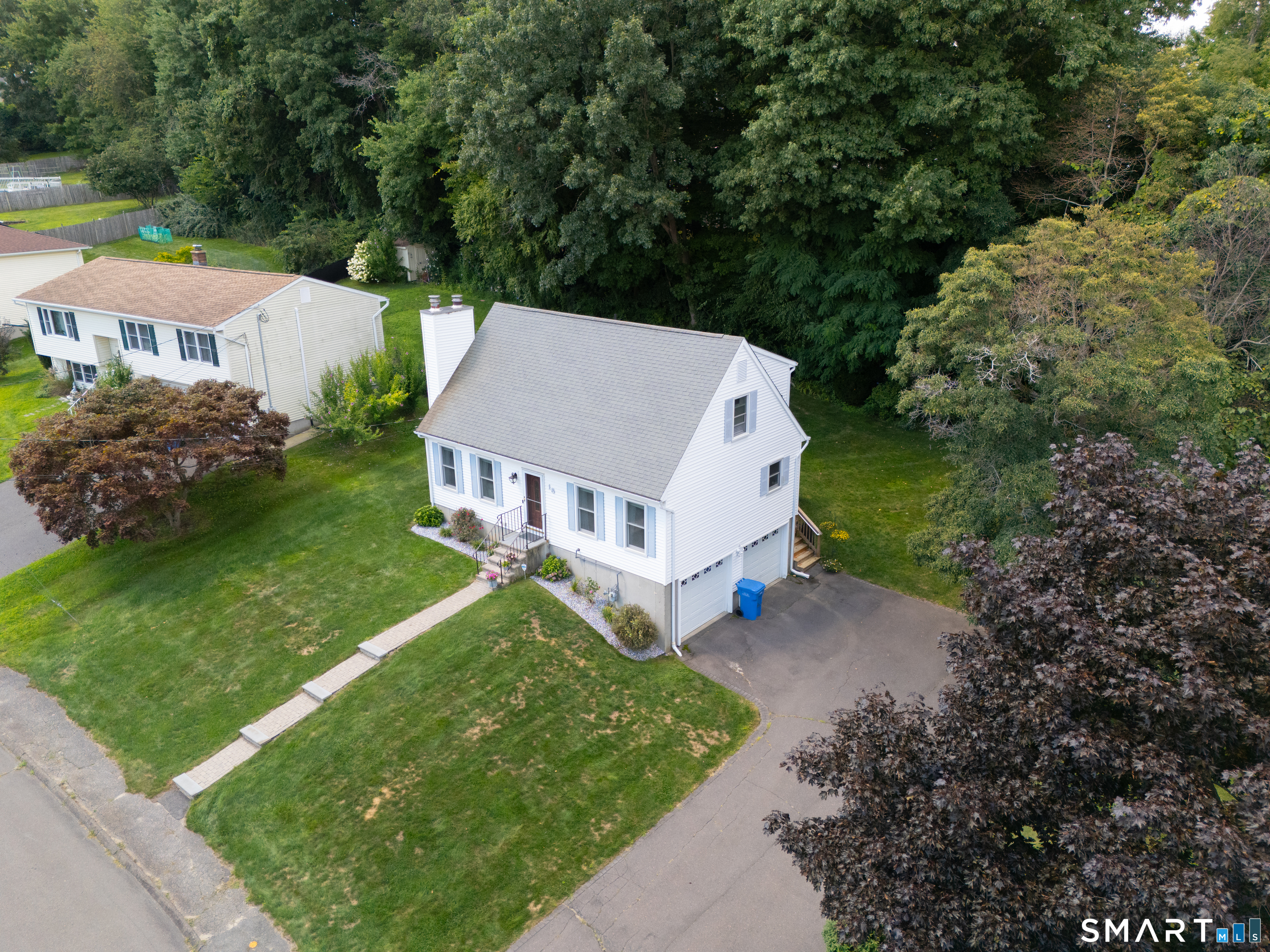 18 Kendall Circle Waterbury CT 06708