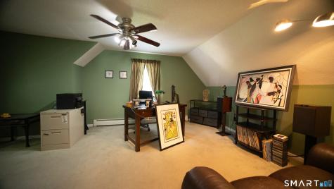 18 Kendall Circle Waterbury CT 06708