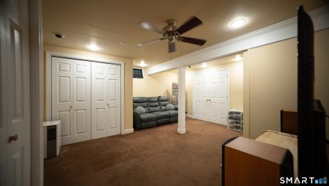 18 Kendall Circle Waterbury CT 06708