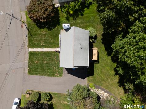 18 Kendall Circle Waterbury CT 06708