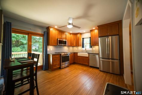 18 Kendall Circle Waterbury CT 06708