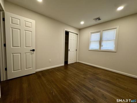 32 Ogden Street West Haven CT 06516