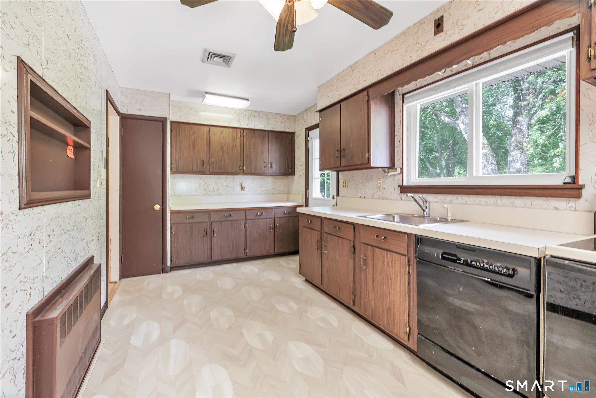 4781 Madison Avenue Trumbull CT 06611