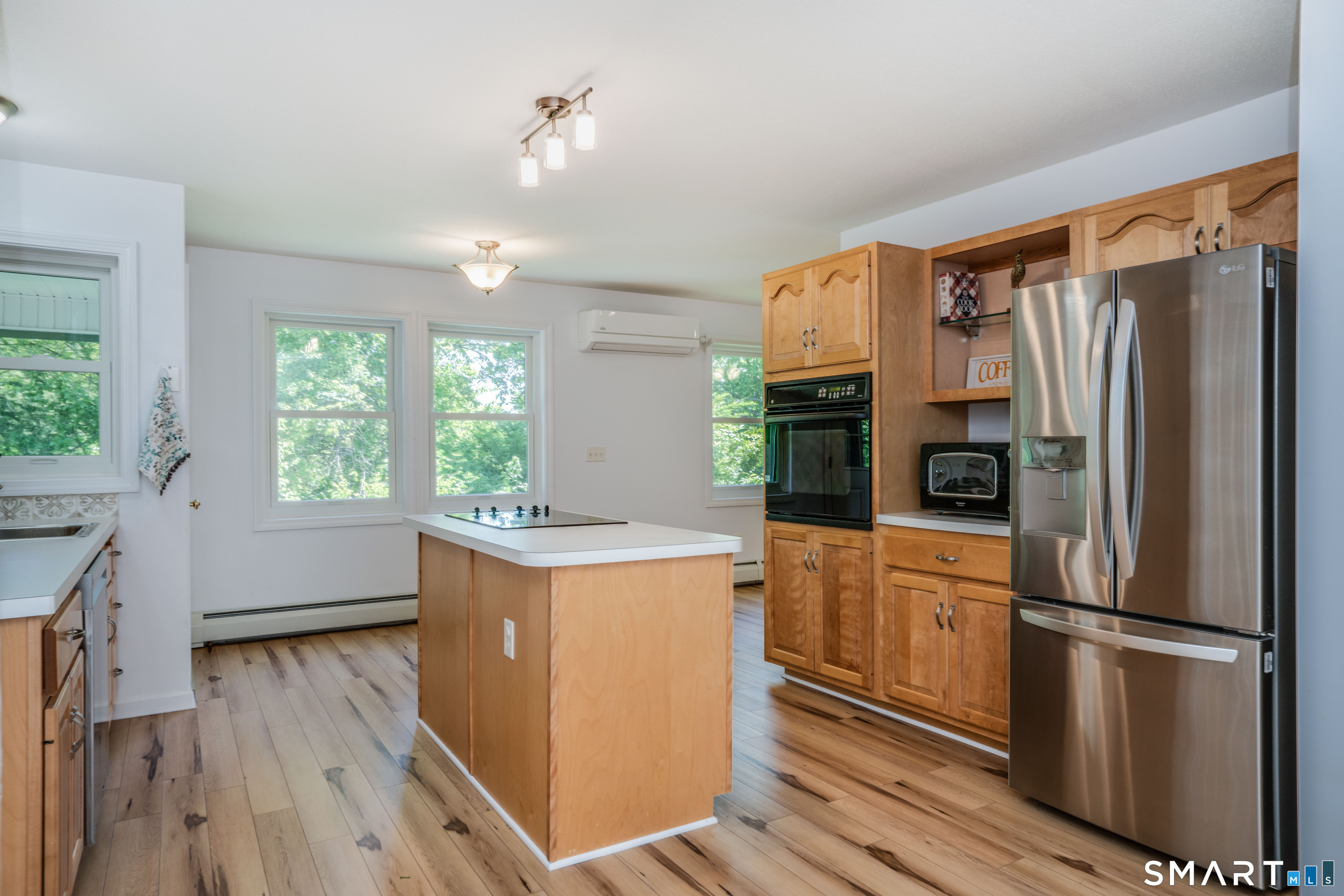 10 Scherer Lane Windsor CT 06095