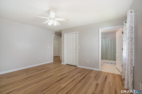 10 Scherer Lane Windsor CT 06095