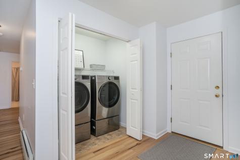 10 Scherer Lane Windsor CT 06095