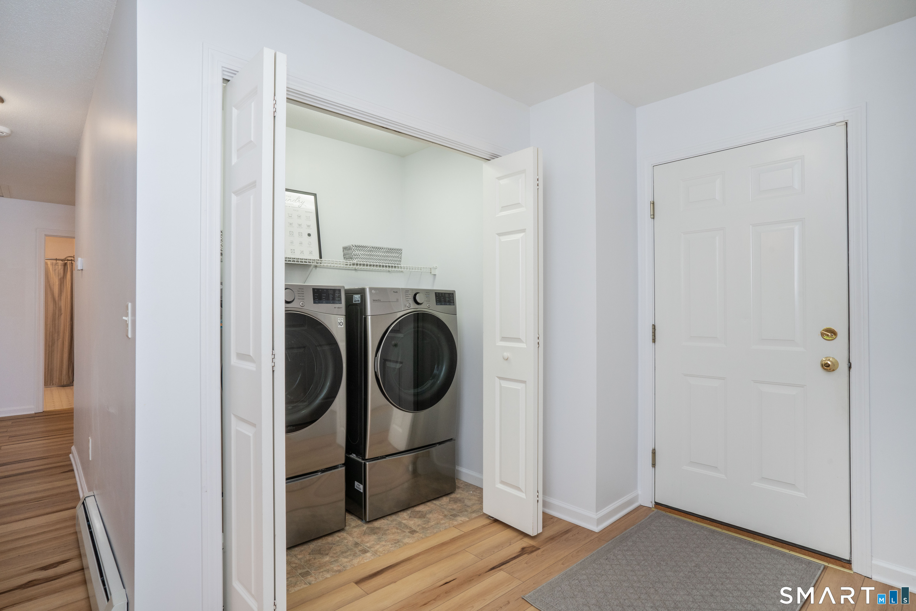10 Scherer Lane Windsor CT 06095