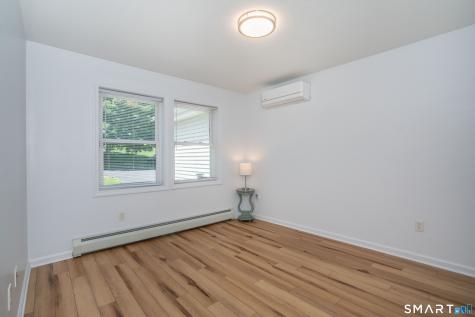 10 Scherer Lane Windsor CT 06095