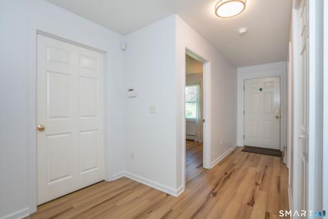10 Scherer Lane Windsor CT 06095