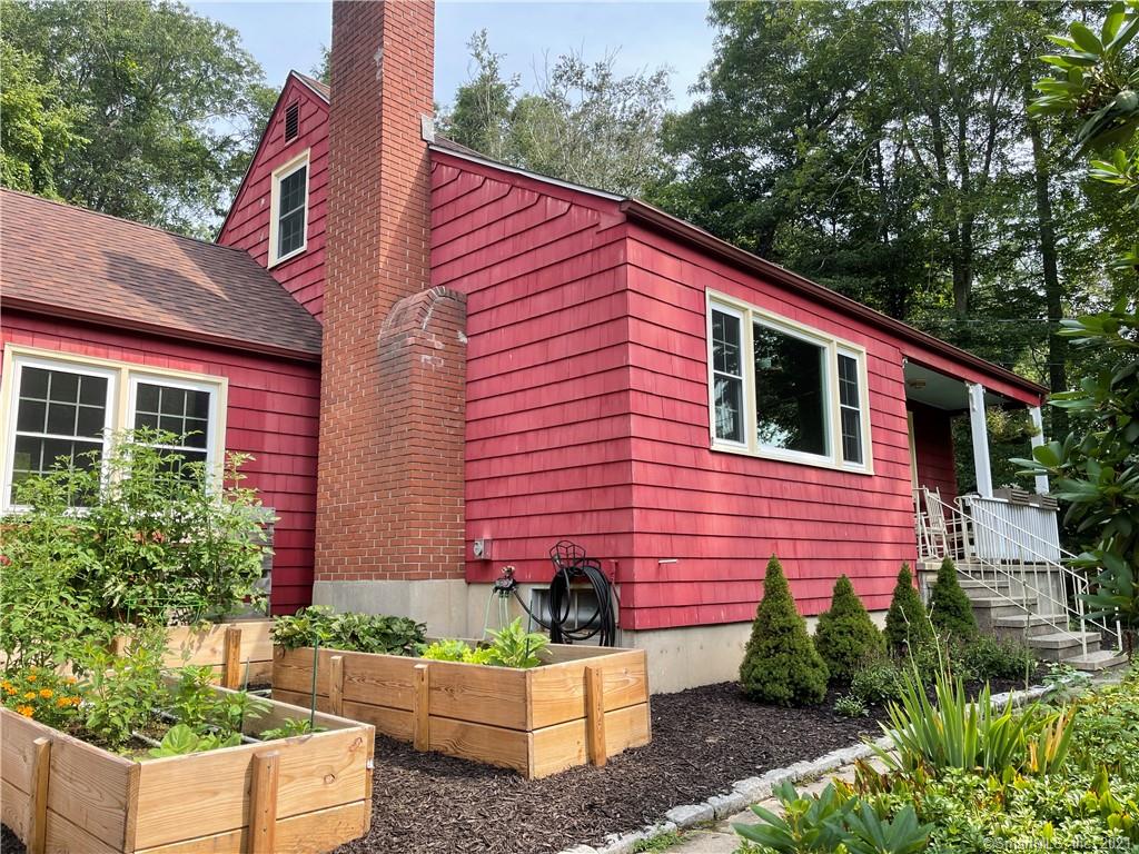26 Valley Road Clinton CT 06413