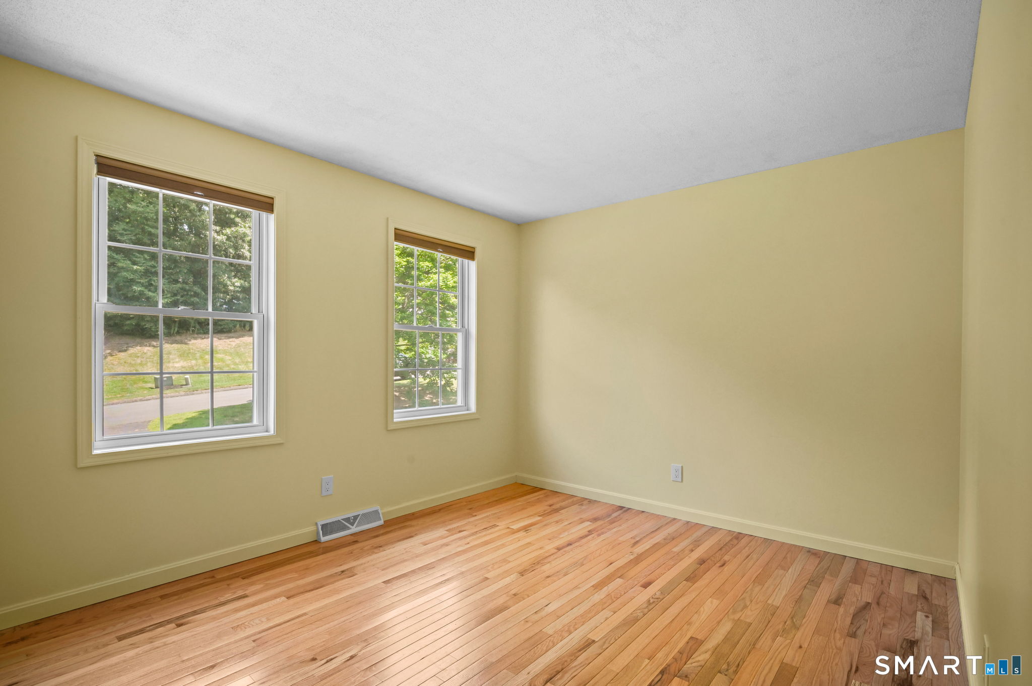 14 Tree Top Lane East Windsor CT 06016