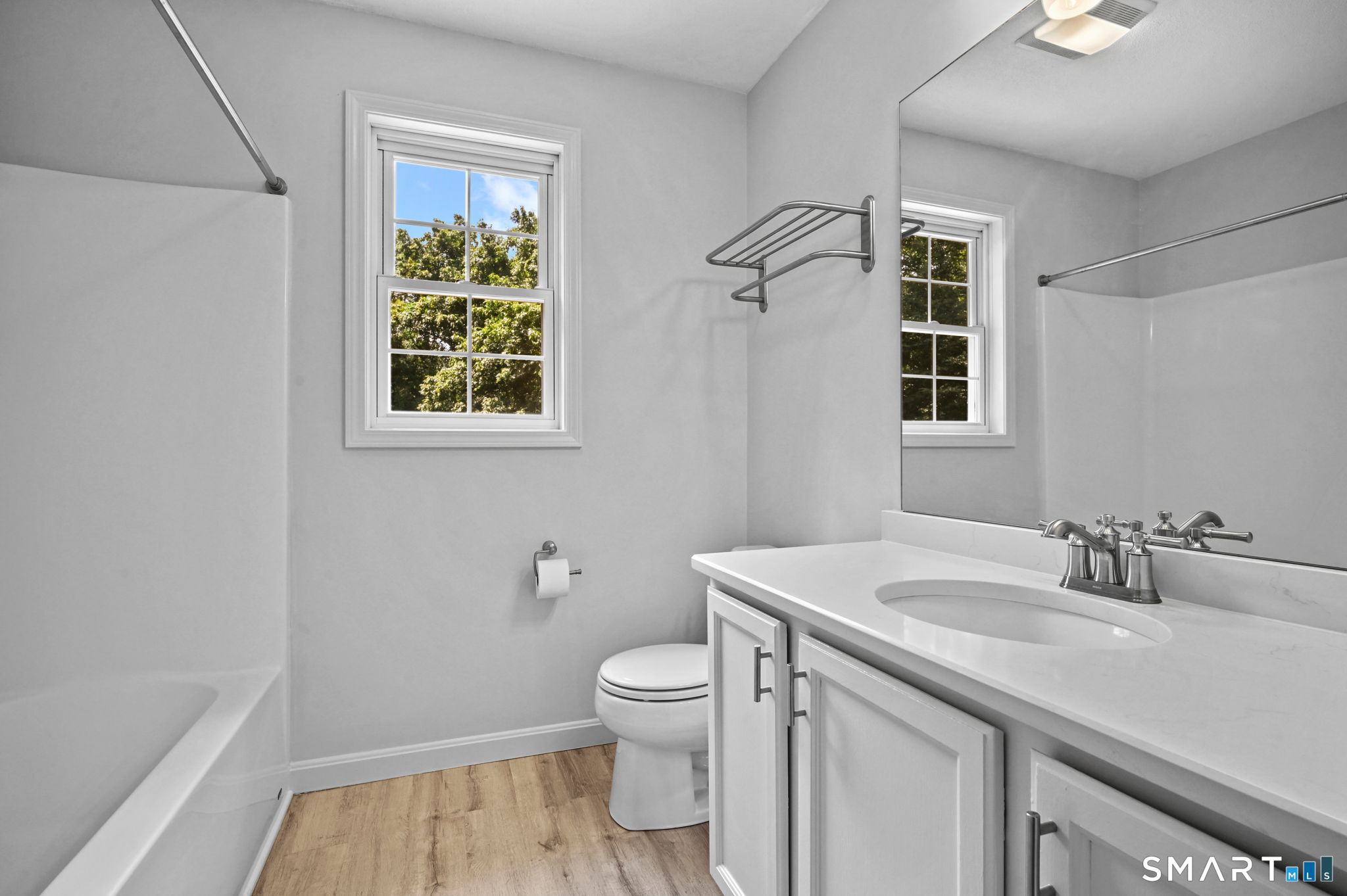 14 Tree Top Lane East Windsor CT 06016