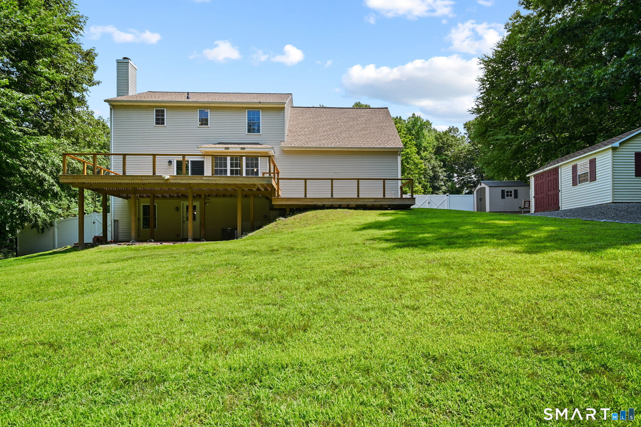 14 Tree Top Lane East Windsor CT 06016