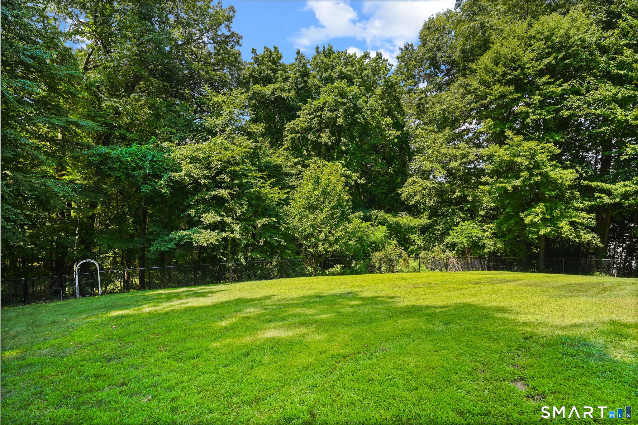 14 Tree Top Lane East Windsor CT 06016