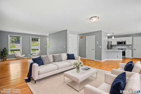14 Tree Top Lane East Windsor CT 06016