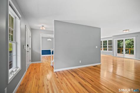 14 Tree Top Lane East Windsor CT 06016