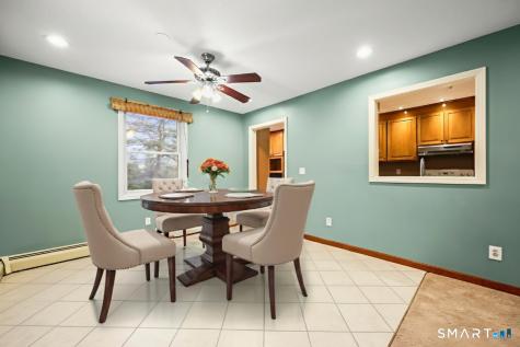 31 Oxford Court Simsbury CT 06070