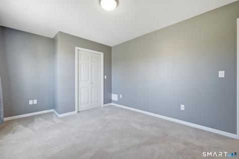 366 King Street East Hartford CT 06108