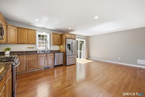 366 King Street East Hartford CT 06108
