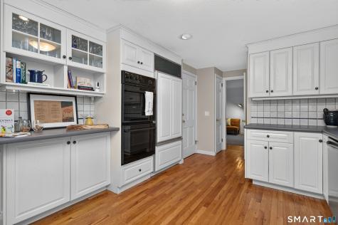 58 Fox Den Road Glastonbury CT 06033