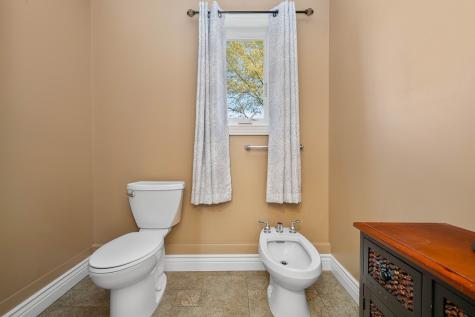 46 Old Black Point Road East Lyme CT 06357