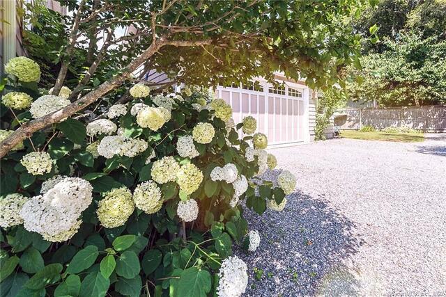 46 Old Black Point Road East Lyme CT 06357