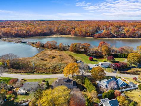 46 Old Black Point Road East Lyme CT 06357
