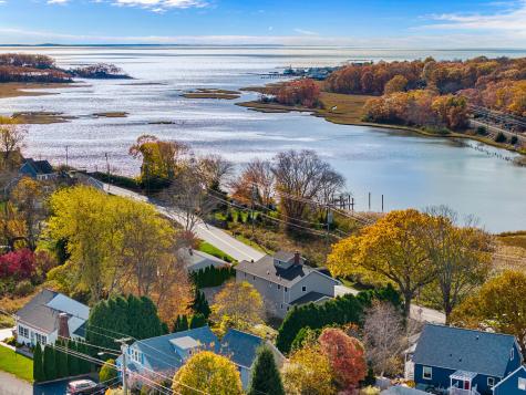 46 Old Black Point Road East Lyme CT 06357