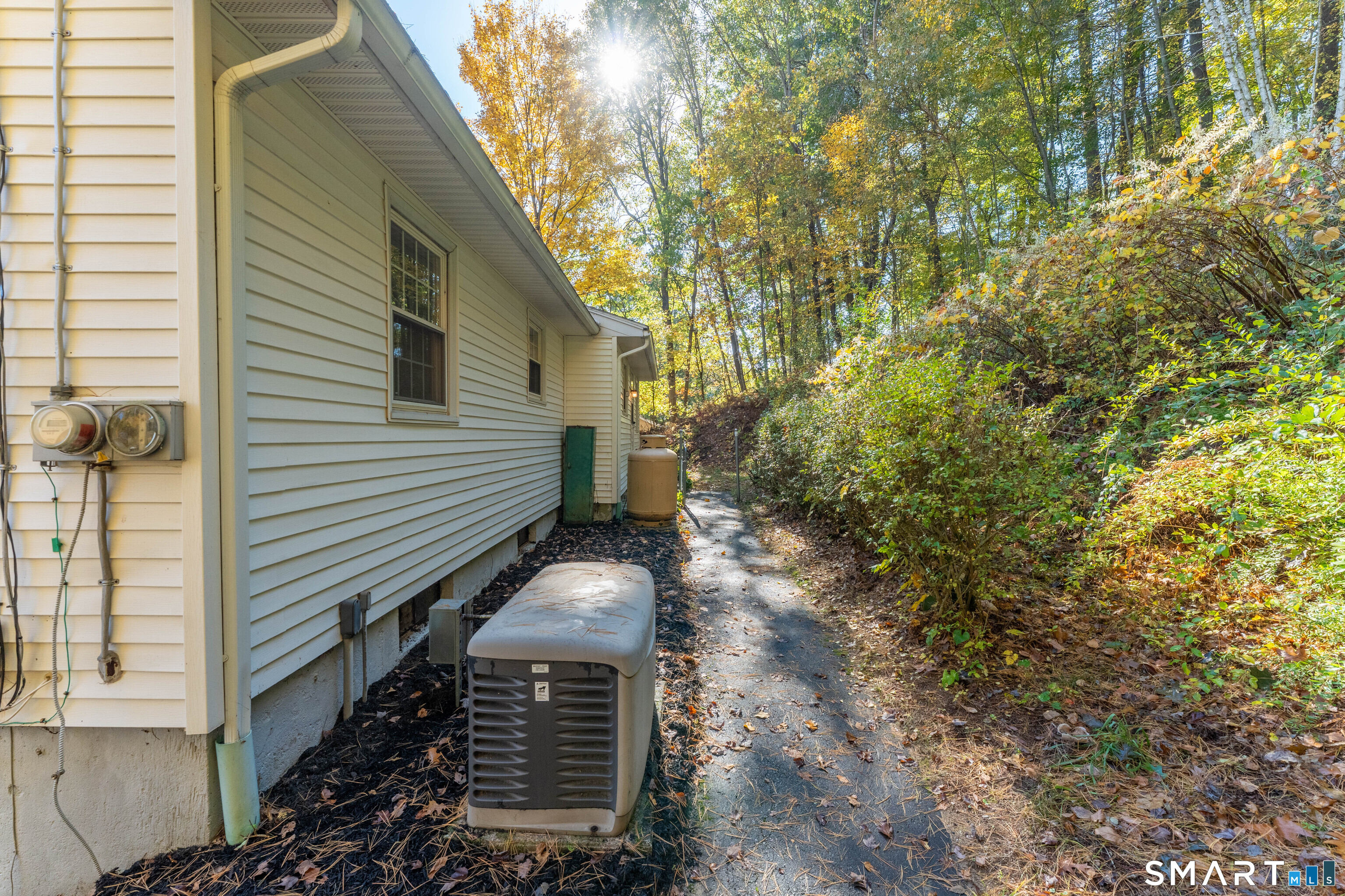 82 Little Pond Road Woodstock CT 06281