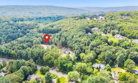 16 Chevas Road Avon CT 06001