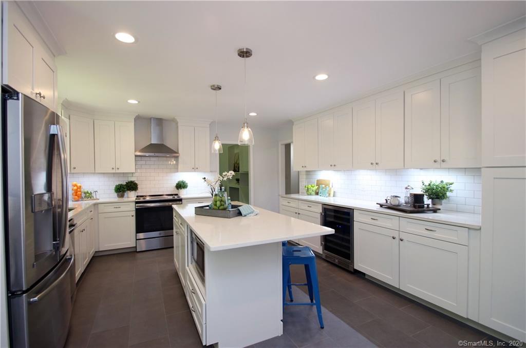 61 Wedgewood Drive Easton CT 06612