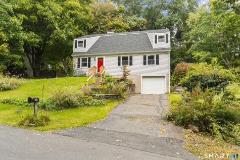 138 Red Robin Road Naugatuck CT 06770