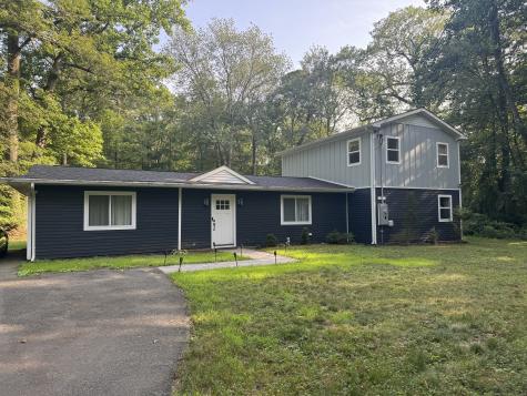 57 Lovers Lane Monroe CT 06468