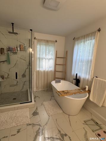 57 Lovers Lane Monroe CT 06468