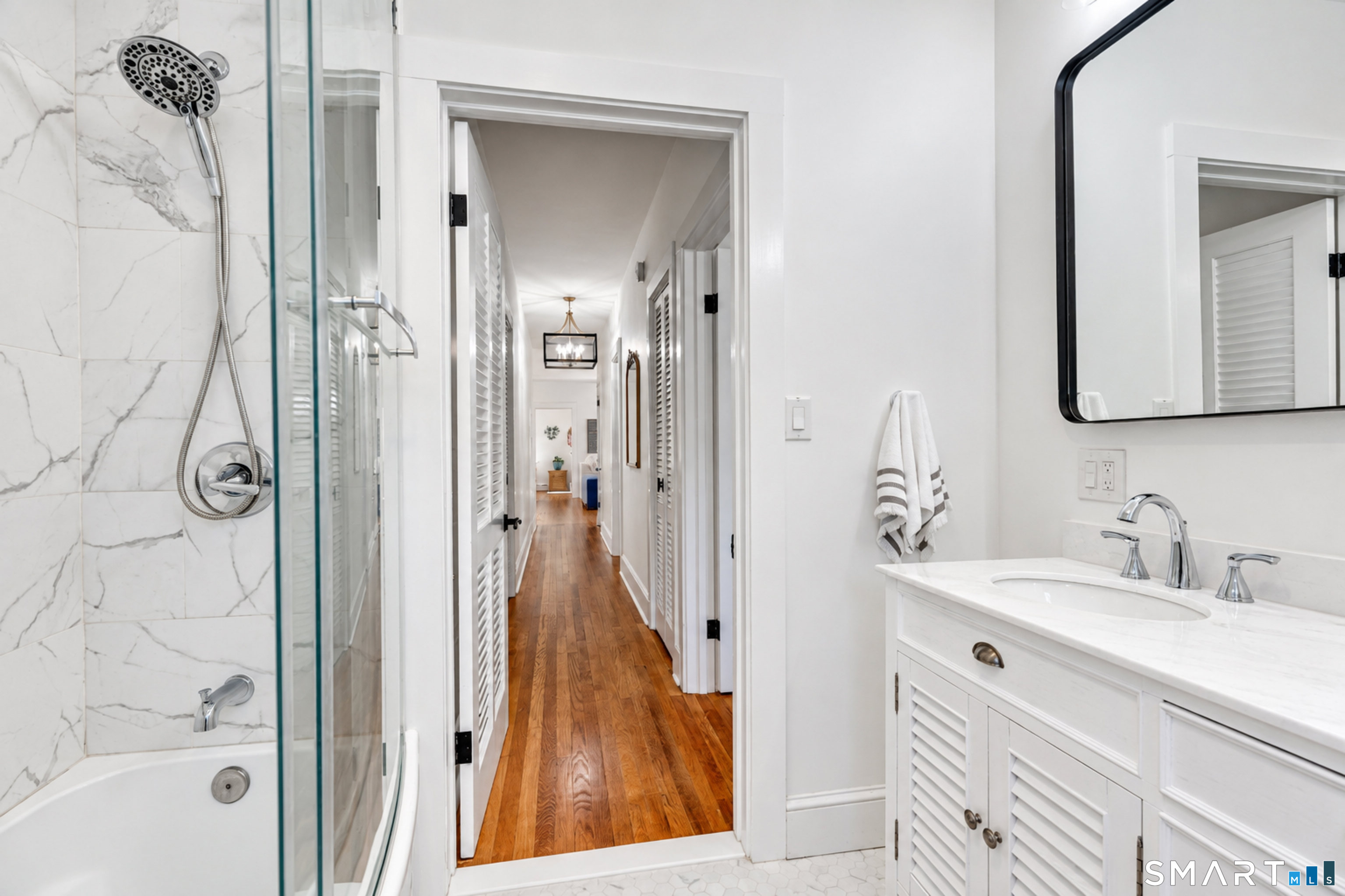 69 Niantic River Road Waterford CT 06385