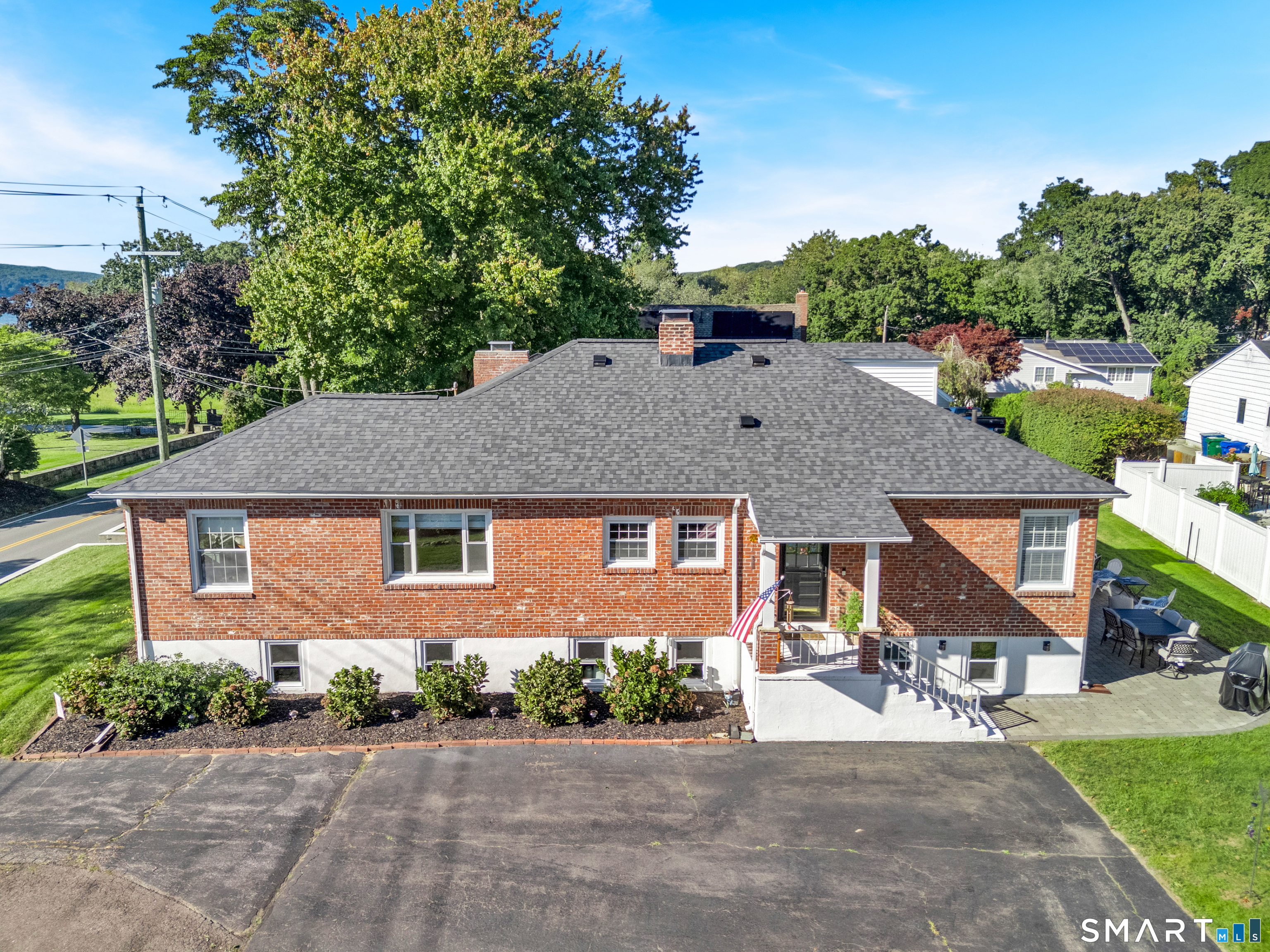 69 Niantic River Road Waterford CT 06385