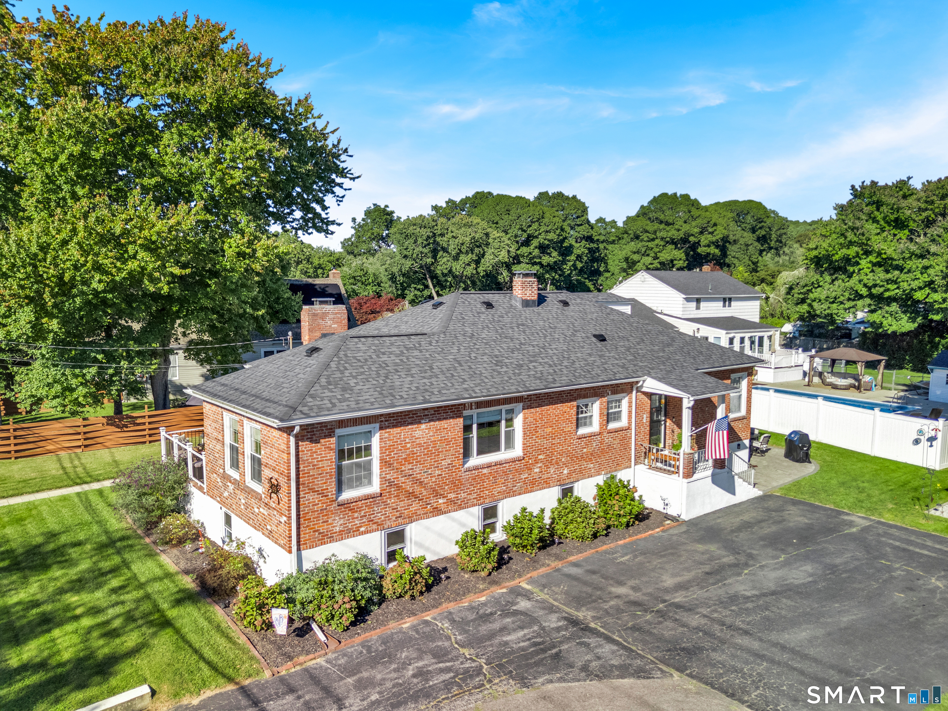 69 Niantic River Road Waterford CT 06385