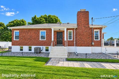 69 Niantic River Road Waterford CT 06385