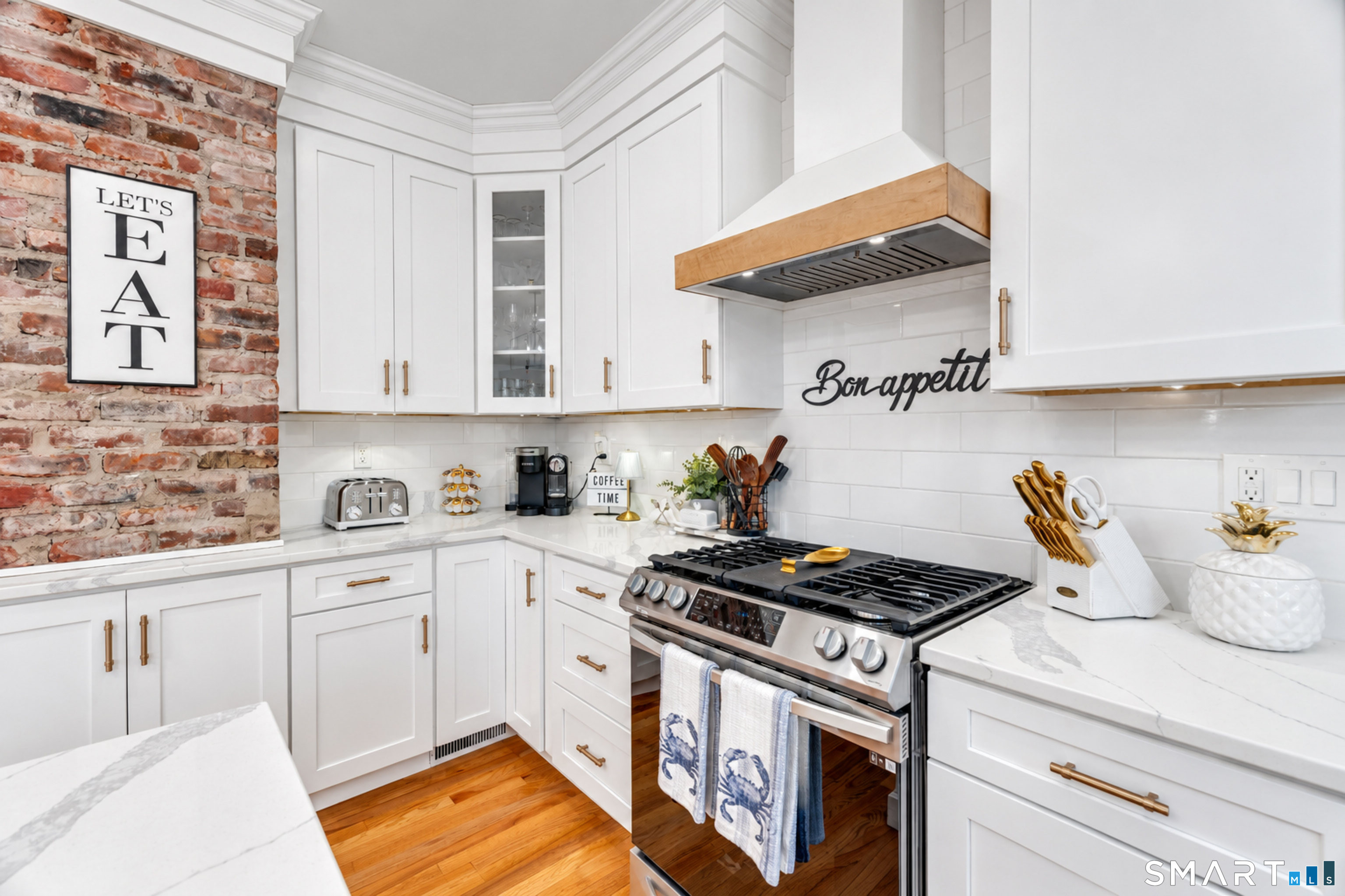 69 Niantic River Road Waterford CT 06385
