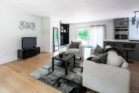 78 Blue Hills Road North Haven CT 06473