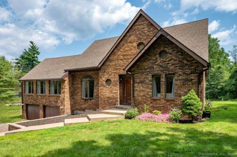 78 Blue Hills Road North Haven CT 06473