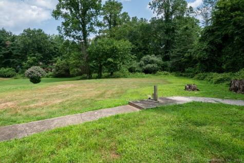 78 Blue Hills Road North Haven CT 06473