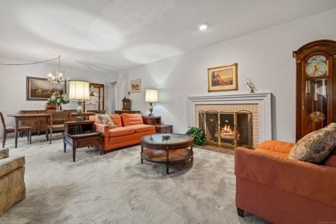 11 Neck Road Old Lyme CT 06371