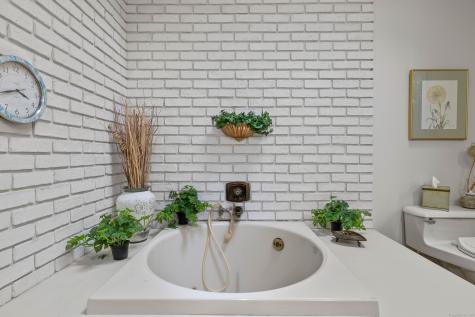 11 Neck Road Old Lyme CT 06371